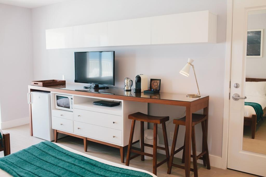 Tides Inn Hotel ラウダーデール・バイ・ザ・シー エクステリア 写真